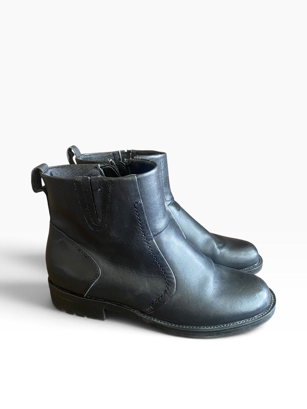 Thursday Everyday Black Leather Ankle Boots Women’s Size 10 Side Zip Lug Sole
